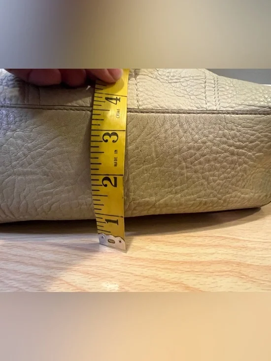 Coach Hamilton Shoulder Bag - Picture 5 of 16